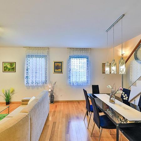 דירות ספליט Apartman Toni מראה חיצוני תמונה