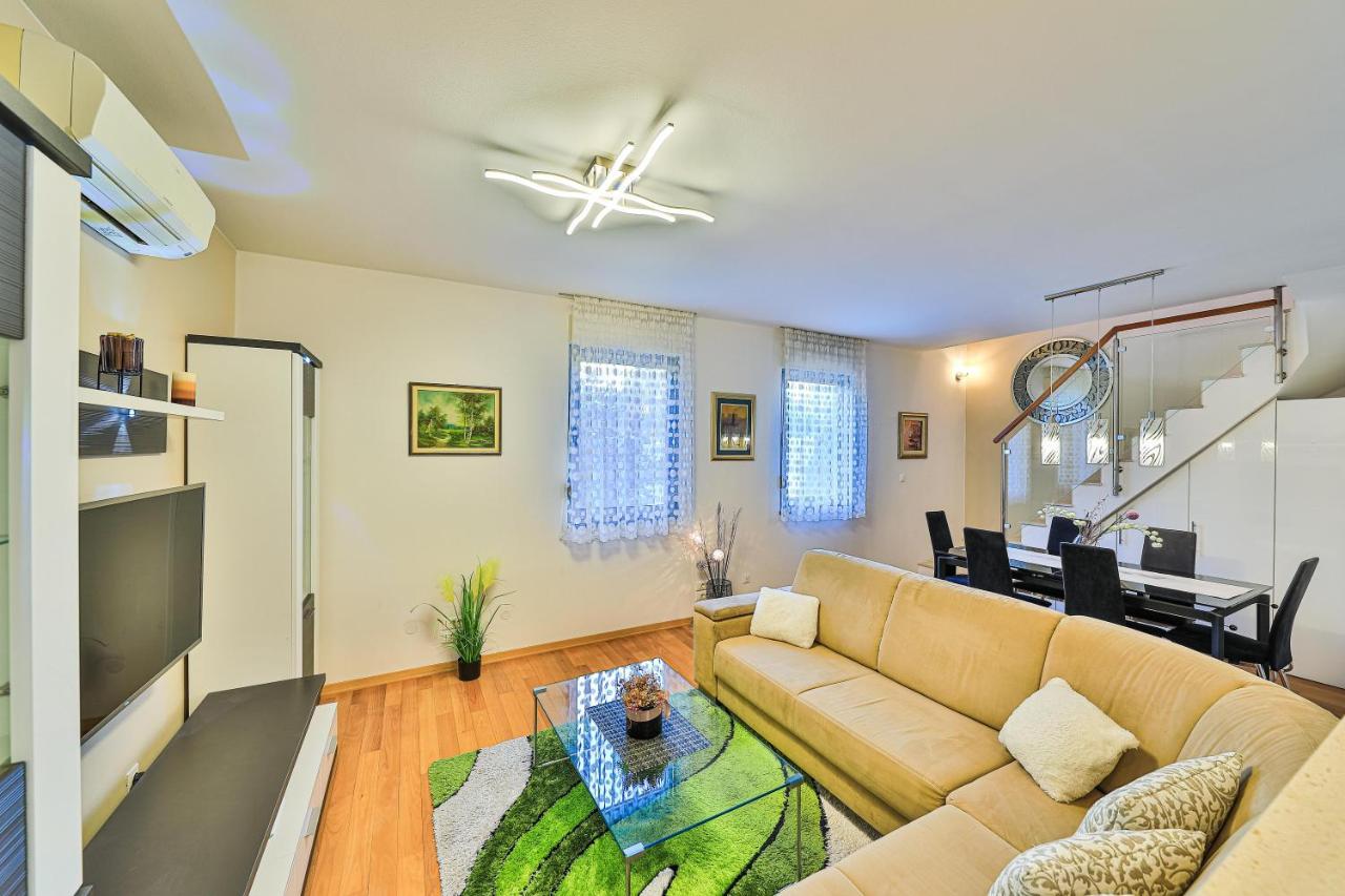 דירות ספליט Apartman Toni מראה חיצוני תמונה
